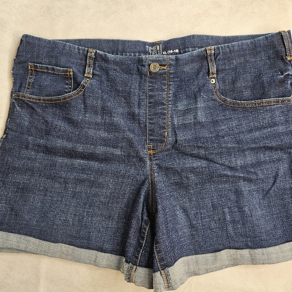 Time & Tru 16W 18W XL Pull-On Mid-Rise Denim Shorts LIKE NEW Stretch Y-2534 - Picture 4 of 9
